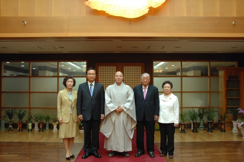 2011.10.07_임태희 비서실장,한나라당 권익현 예방
